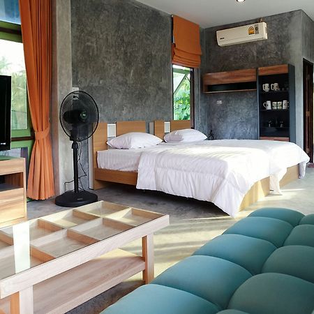 Andaman Lanta Old Town Hotel Koh Lanta Ngoại thất bức ảnh