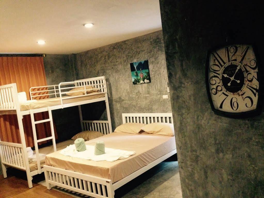 Andaman Lanta Old Town Hotel Koh Lanta Ngoại thất bức ảnh