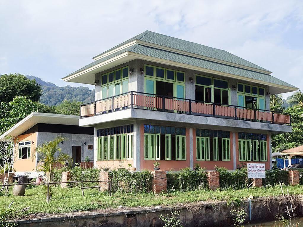 Andaman Lanta Old Town Hotel Koh Lanta Ngoại thất bức ảnh