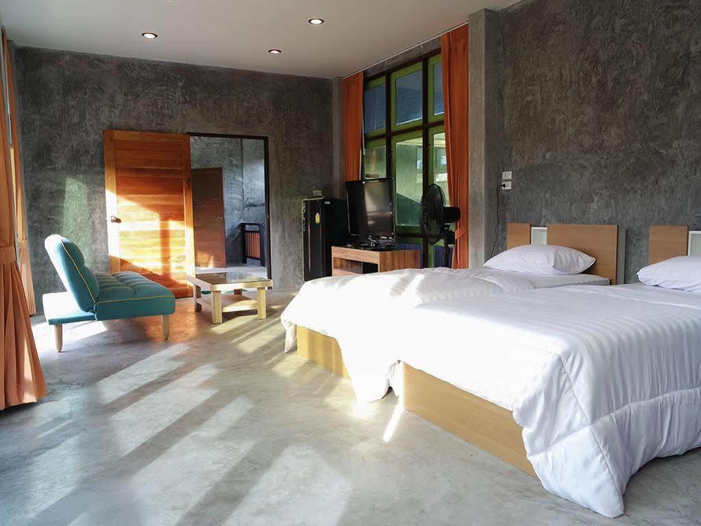 Andaman Lanta Old Town Hotel Koh Lanta Ngoại thất bức ảnh