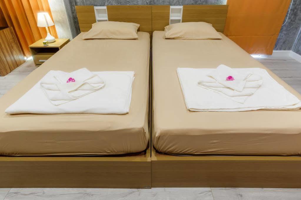 Andaman Lanta Old Town Hotel Koh Lanta Ngoại thất bức ảnh